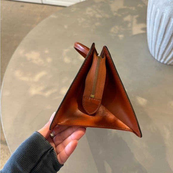 Louis Vuitton Epi Sac Triangle vintage bag - Picture 4 of 10